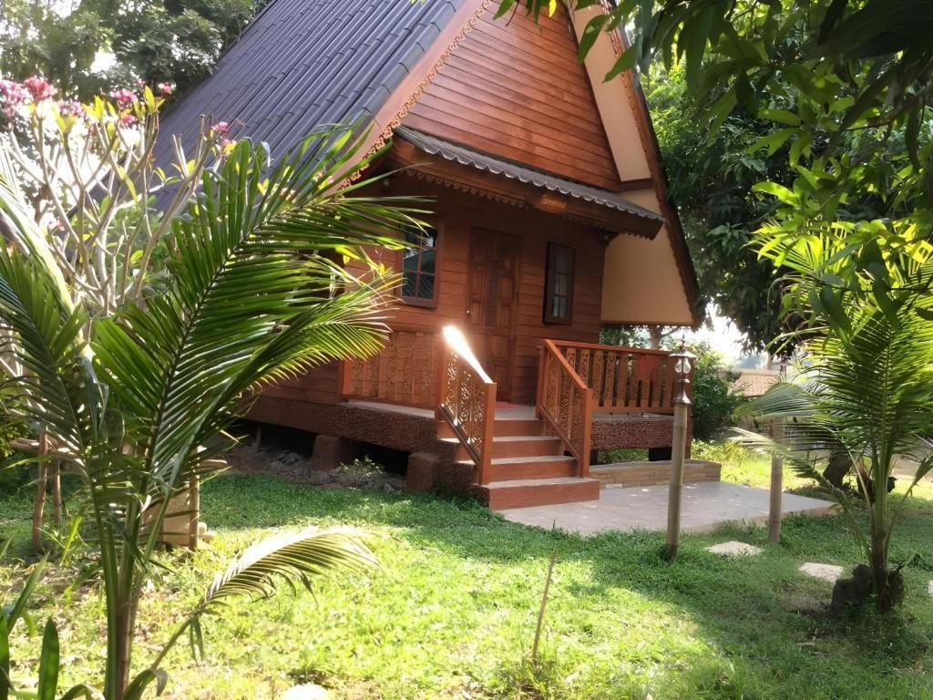 Himawari Restaurante y Cottage Ban Nong Hin  Exterior foto