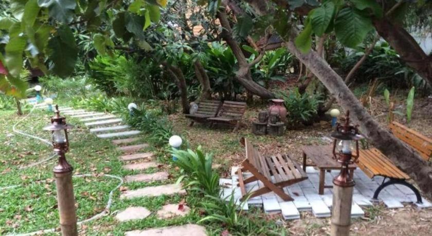 Himawari Restaurante y Cottage Ban Nong Hin  Exterior foto