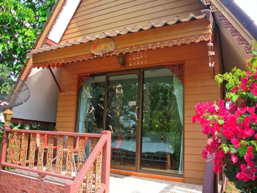 Himawari Restaurante y Cottage Ban Nong Hin  Exterior foto